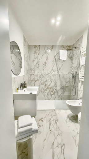 Bathroom 3, Console Palais, Venezia