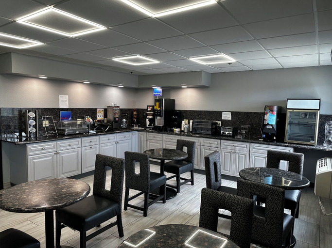 Food & Drinks 5, Best Western Bolingbrook Hotel, Will