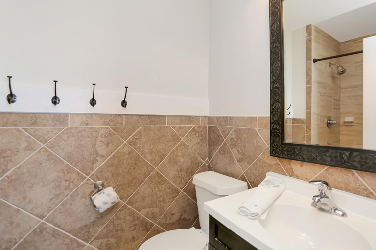Bathroom 4, Barrier Dunes 161 - 195, Gulf