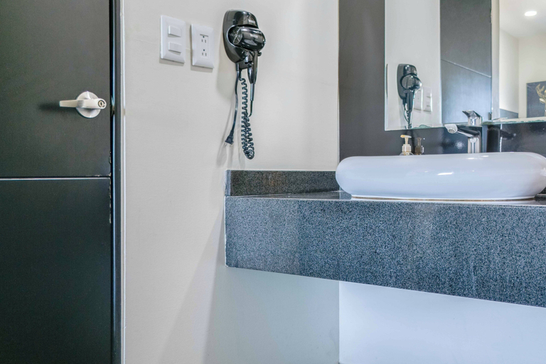 Bathroom 4, Homesuites Malecon, Culiacán