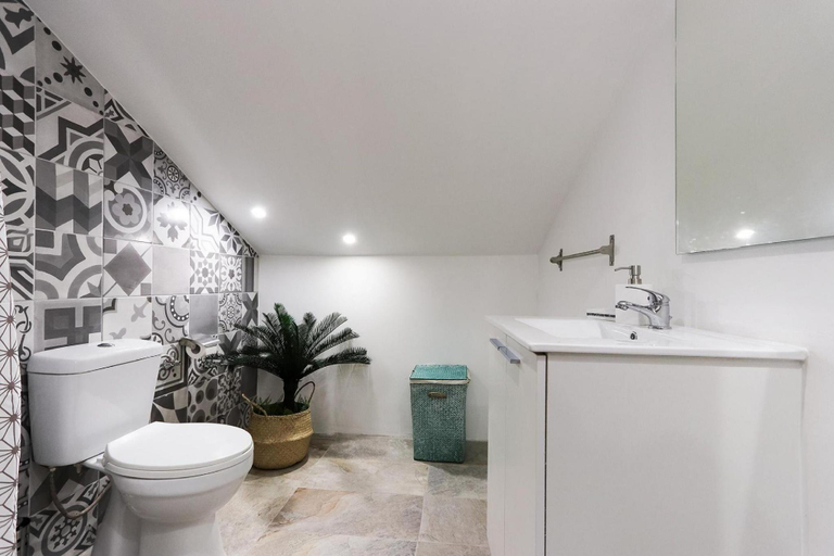 Bathroom 3, Bairro Alto Views by Homing, Lisbon