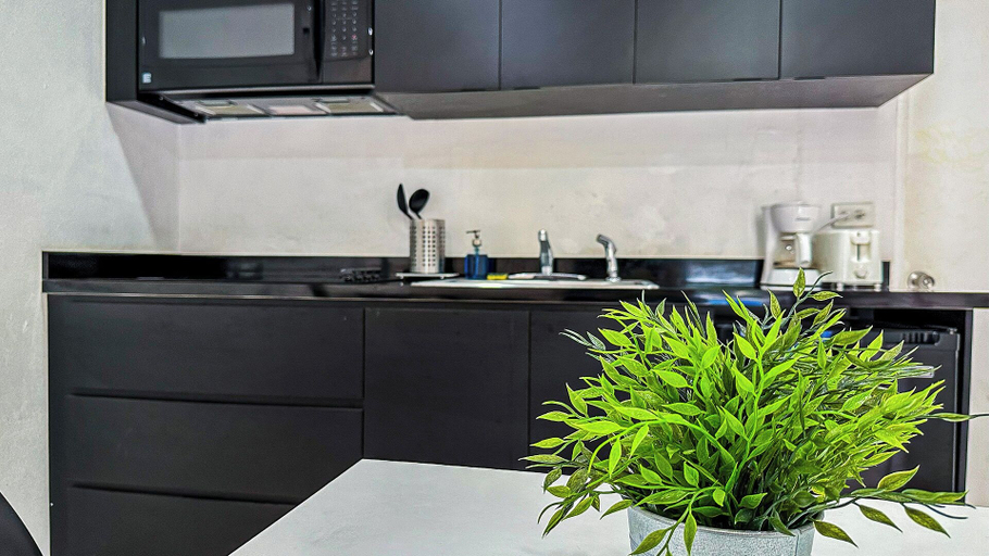 Others 5, Gladiolas 2101