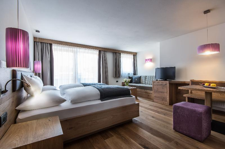 Bedroom 3, Hotel La Fradora - Dolomites Hotel, Bolzano