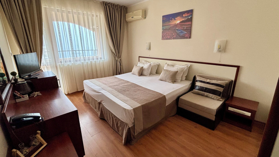 Bedroom 2, Sea Vista Hotel, Nesebar