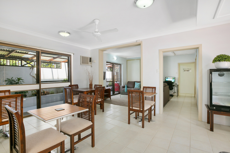 Public Area 4, Cairns City Palms, Cairns