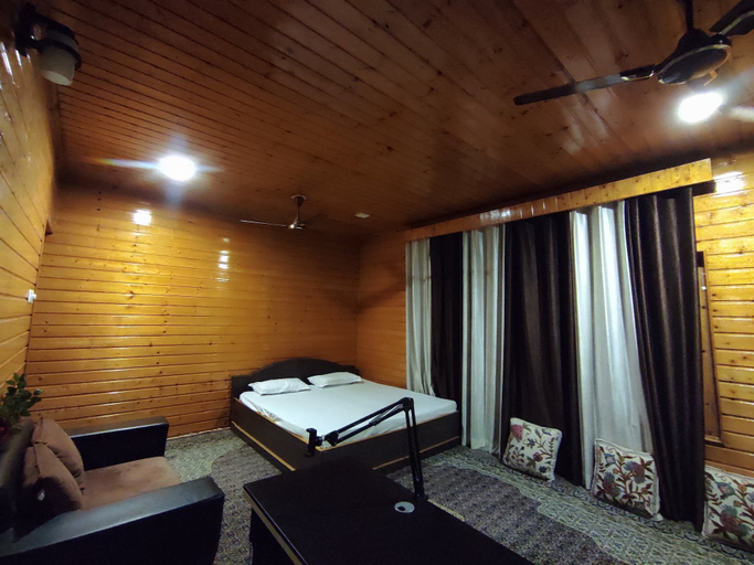 Others 3, Lajawab Homestay, Srinagar