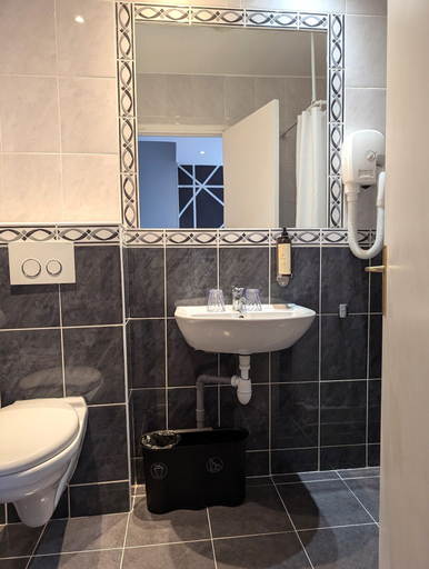 Bathroom 4, H33 hôtel, Alpes-Maritimes