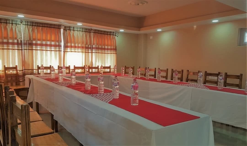Business Facilities, Hotel Om, Gandaki