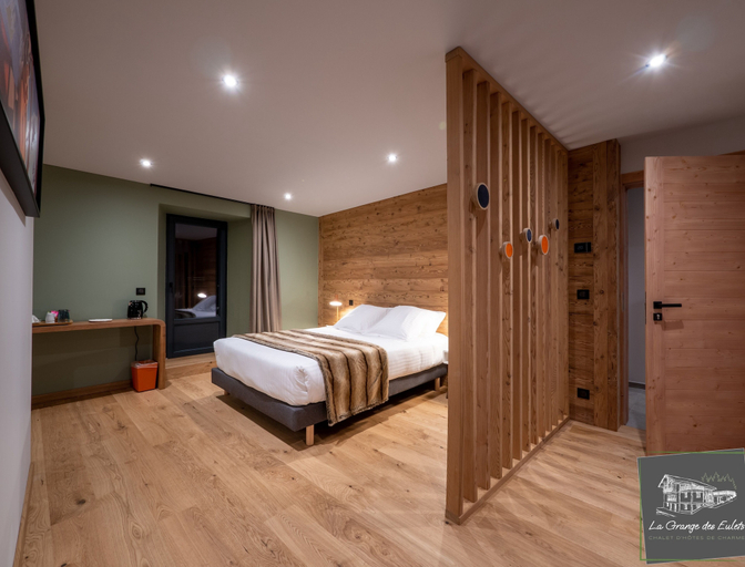 Bedroom 3, La Grange des Eulets, Savoie
