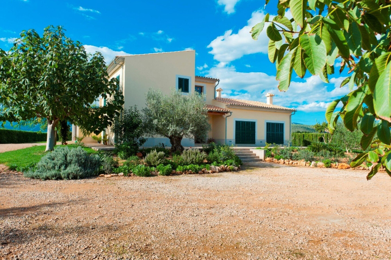 Exterior 3, Villa in Sa Pobla With Private Pool & Beaches, Baleares