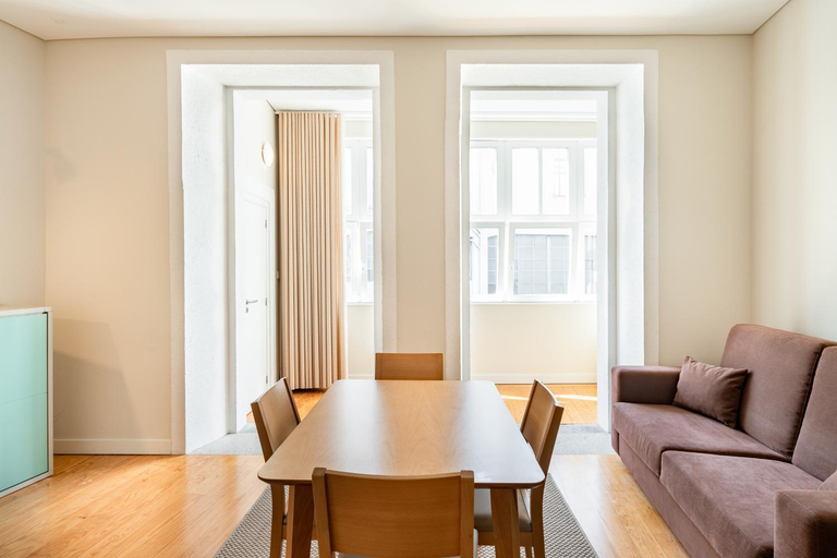 Others 5, VIVA Three Magi Residence, Porto