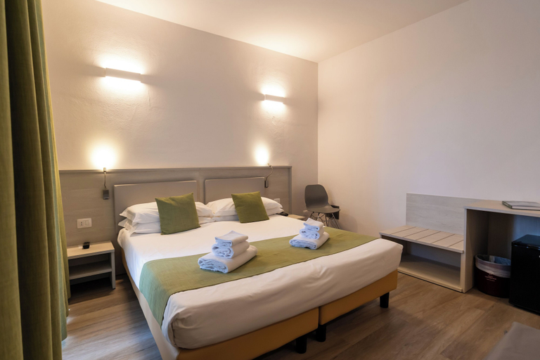 Bedroom 3, Spa Hotel Splendid Sole, Brescia