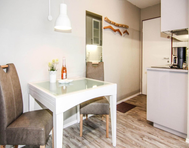Dining 4, Ferienwohnung Kleiner Seestern in Wiek, Vorpommern-Rügen