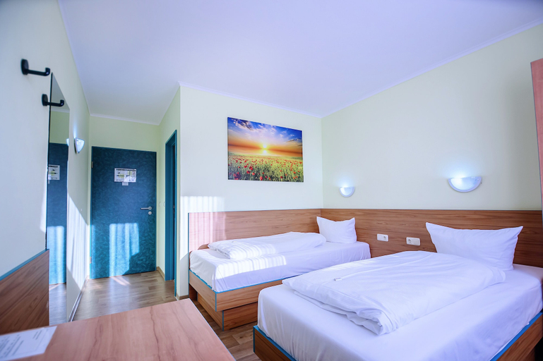 Bedroom 4, REGIOHOTEL Halle/ Leipzig Airport, Nordsachsen