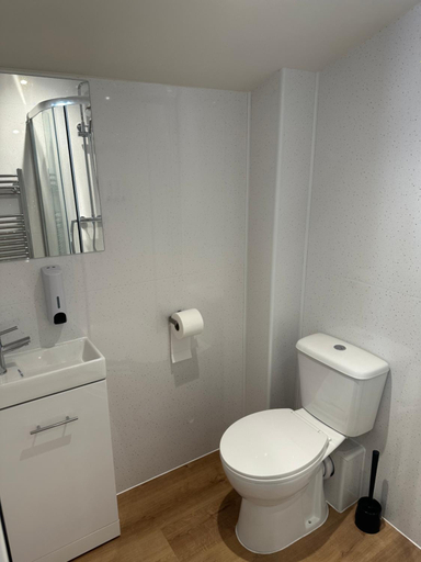 Bathroom 3, Cedarwood B&B, North Somerset