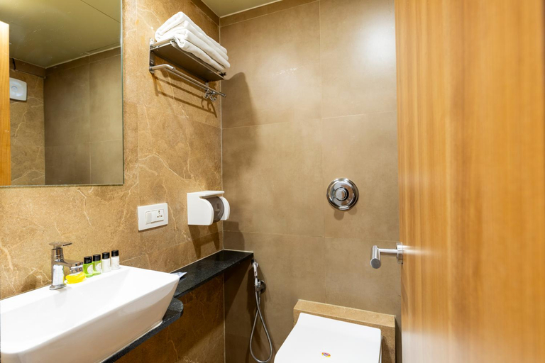 Bathroom 2, Hotel Embassy Park mumbai, Mumbai Suburban