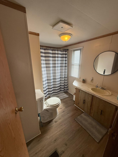 Bathroom 3, 420 Oasis, Wayne