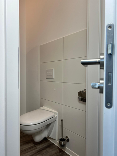 Bathroom 2, Monteurs- oder Ferien- Wohnung in Magdeburg!, Magdeburg