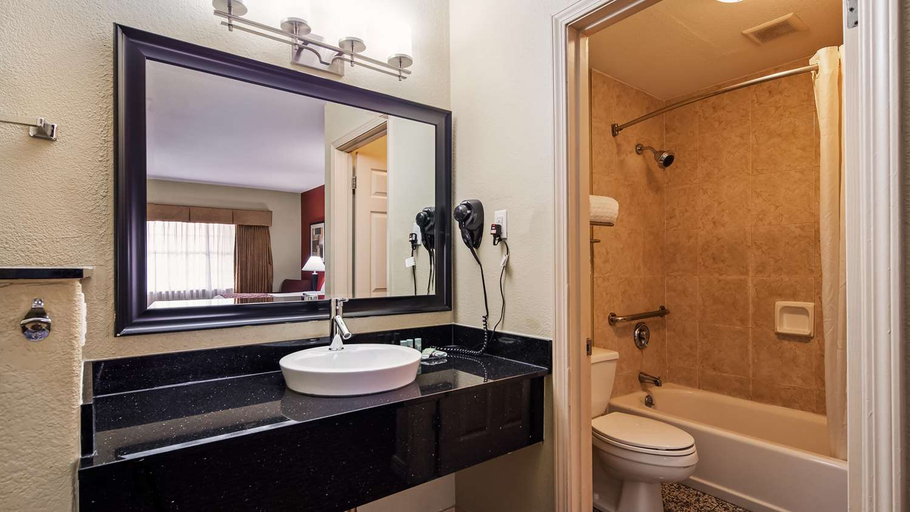 Bathroom, SureStay by Best Western Monroe, Ouachita