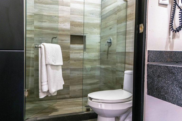 Bathroom 4, Homesuites Malecon, Culiacán