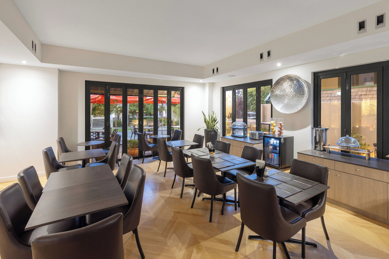 Food & Drinks 5, Club Wyndham Perth, Trademark Collection by Wyndham, Perth