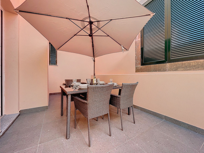 Room 2, Cassia Loft by Atlantic Holiday, Funchal