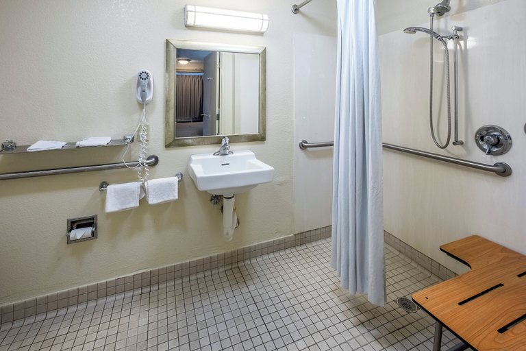 Bathroom 4, BAY INN, Hillsborough