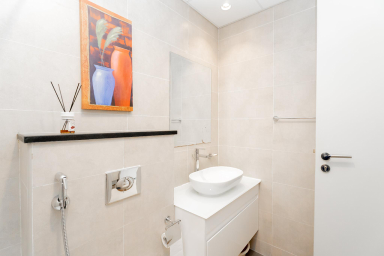 Others 4, Luxe Living in Prime Location!, Dubai