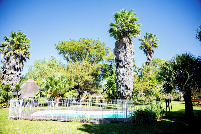 Others 4, Dakeni Game Farm, Umguza