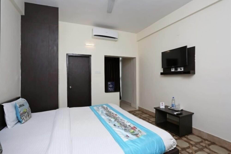 Others 4, Hotel Stellar, Cuttack
