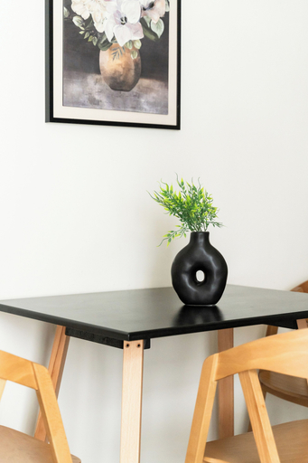 Others 5, Elysee apartment 7, Attica