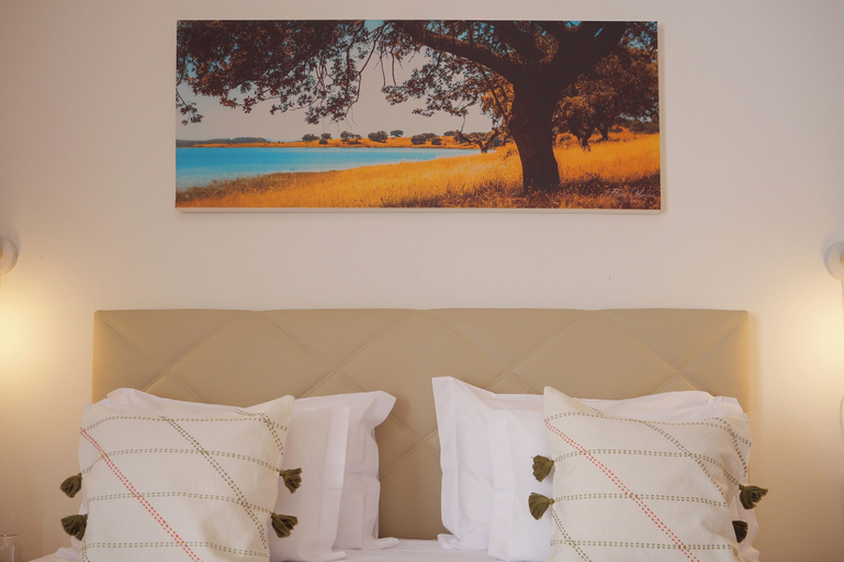 Bedroom 4, Casa dos Lacerdas, Mourão