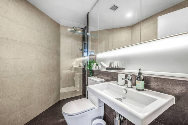 Bathroom 3, 2BR Luxury Skytower -cbd -pool -gym -netflix, Brisbane