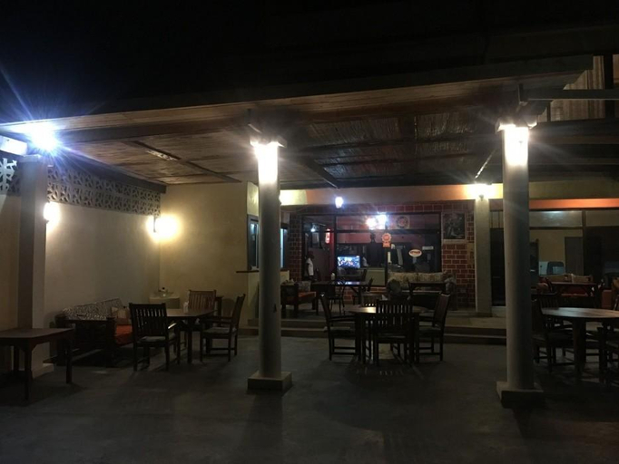 Food & Drinks 5, Qua Bruce Apartment, Msambweni