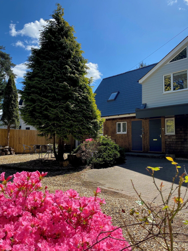 Exterior & Views 2, Petherton Cottage Studios, Dorset