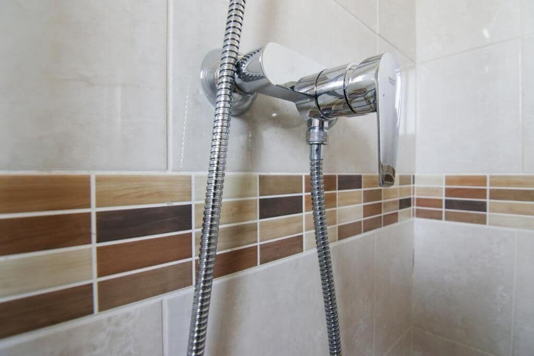 Bathroom 5, Casa dos Lacerdas, Mourão