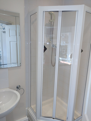 Bathroom 4, Arden House, North Yorkshire