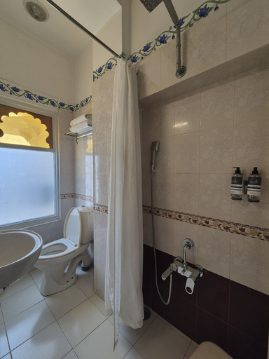 Bathroom 5, Mewar Haveli, Udaipur