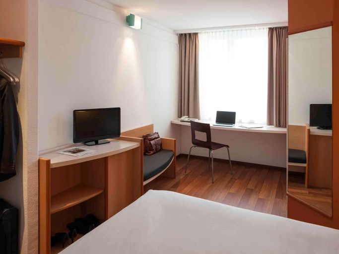 Bedroom 3, Ibis Nuernberg Hauptbahnhof, Nürnberg