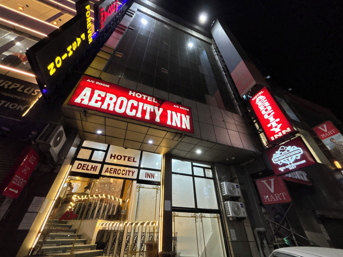 Exterior & Views 2, Hotel Delhi Aerocity Inn, Delhi