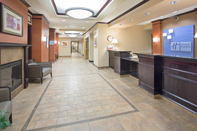 Public Area 5, Holiday Inn Express & Suites MINOT, Ward
