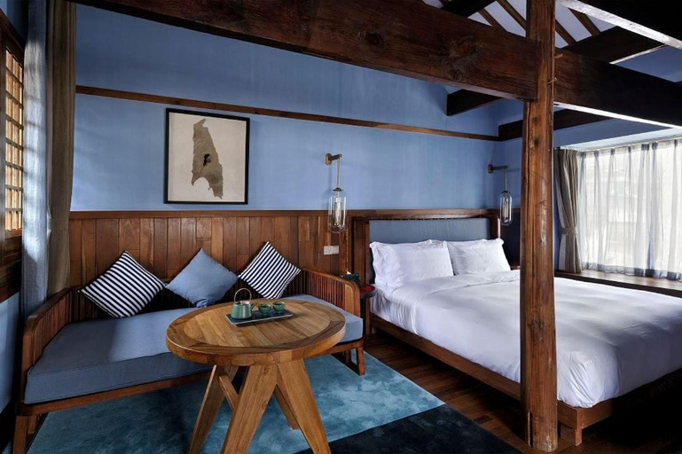 Bedroom 3, 黟县无名初黑多白少酒店, Huangshan