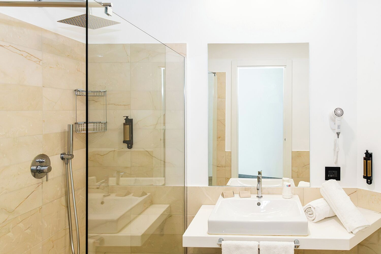 Bathroom 5, Baia dei Mulini Resort & Spa, Trapani