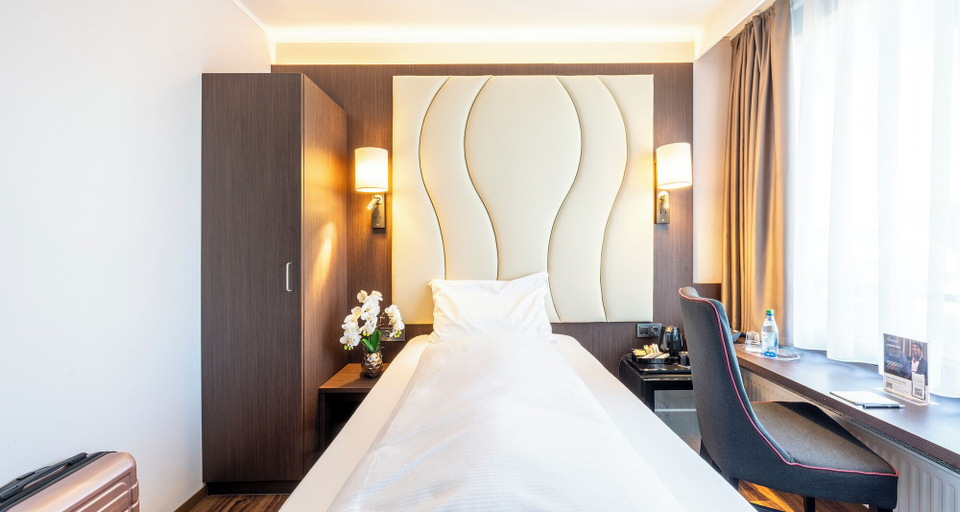 Bedroom 2, PLAZA Hotel Föhr am Bodensee, Bodenseekreis