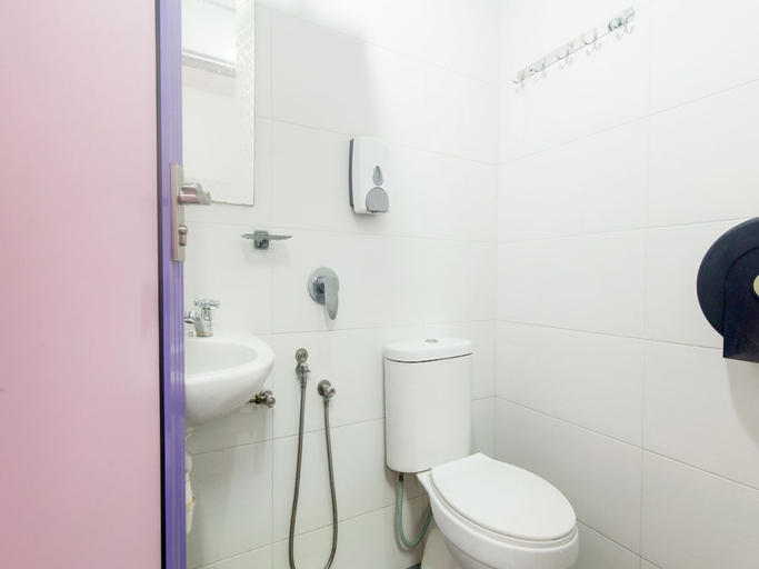 Bathroom 5, Hotel O Purple Town, Sabak Bernam