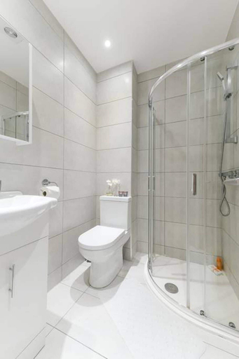 Bathroom, London Bermondsey, 3 People, Beautiful Studio, London