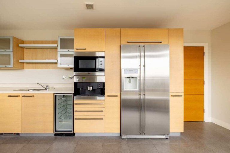 Others 5, The Riverside Residence - 3bdr Flat With Balcony, London