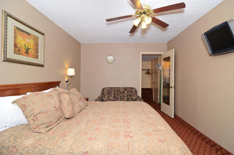 Bedroom 3, Americas Best Value Inn Stephenville, Erath
