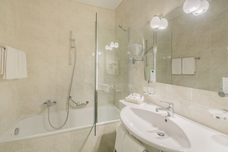Bathroom 5, Best Western Hotel Bellevue Au Lac, Lugano