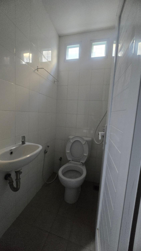 Bathroom 5, Omajo bedrooms, Semarang